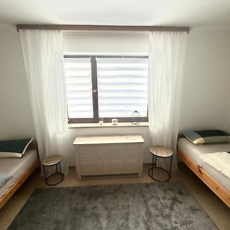 Апартаменты Schoenes, Friedliches Zimmer Аугсбург Экстерьер фото